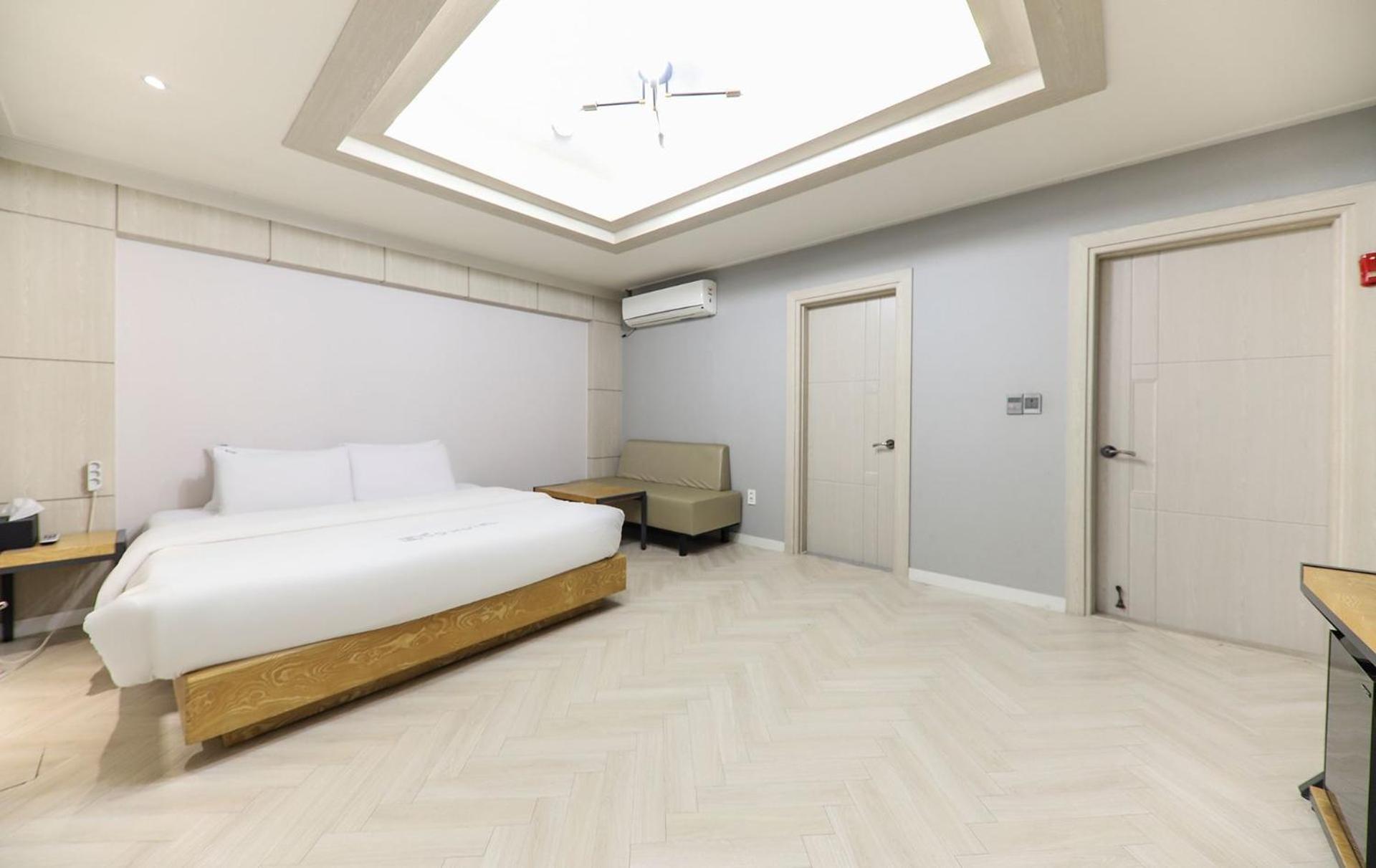 Eco Hotel Mokpo Eksteriør bilde