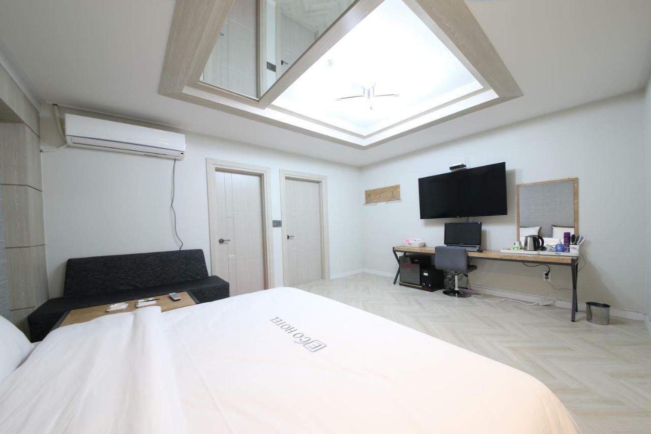 Eco Hotel Mokpo Eksteriør bilde