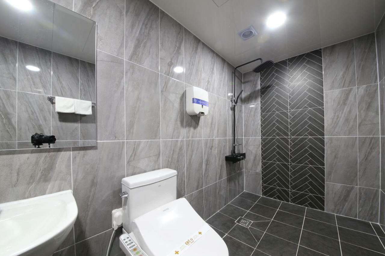Eco Hotel Mokpo Eksteriør bilde