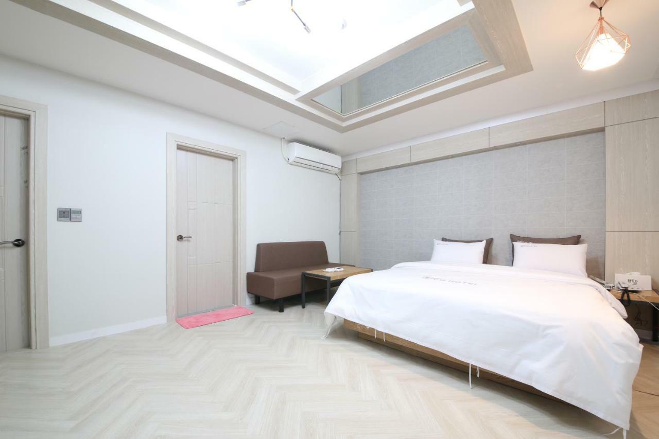 Eco Hotel Mokpo Eksteriør bilde