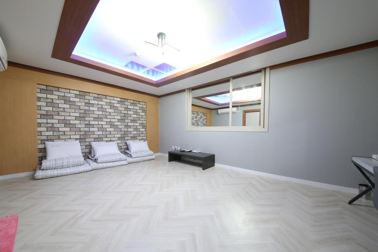 Eco Hotel Mokpo Eksteriør bilde